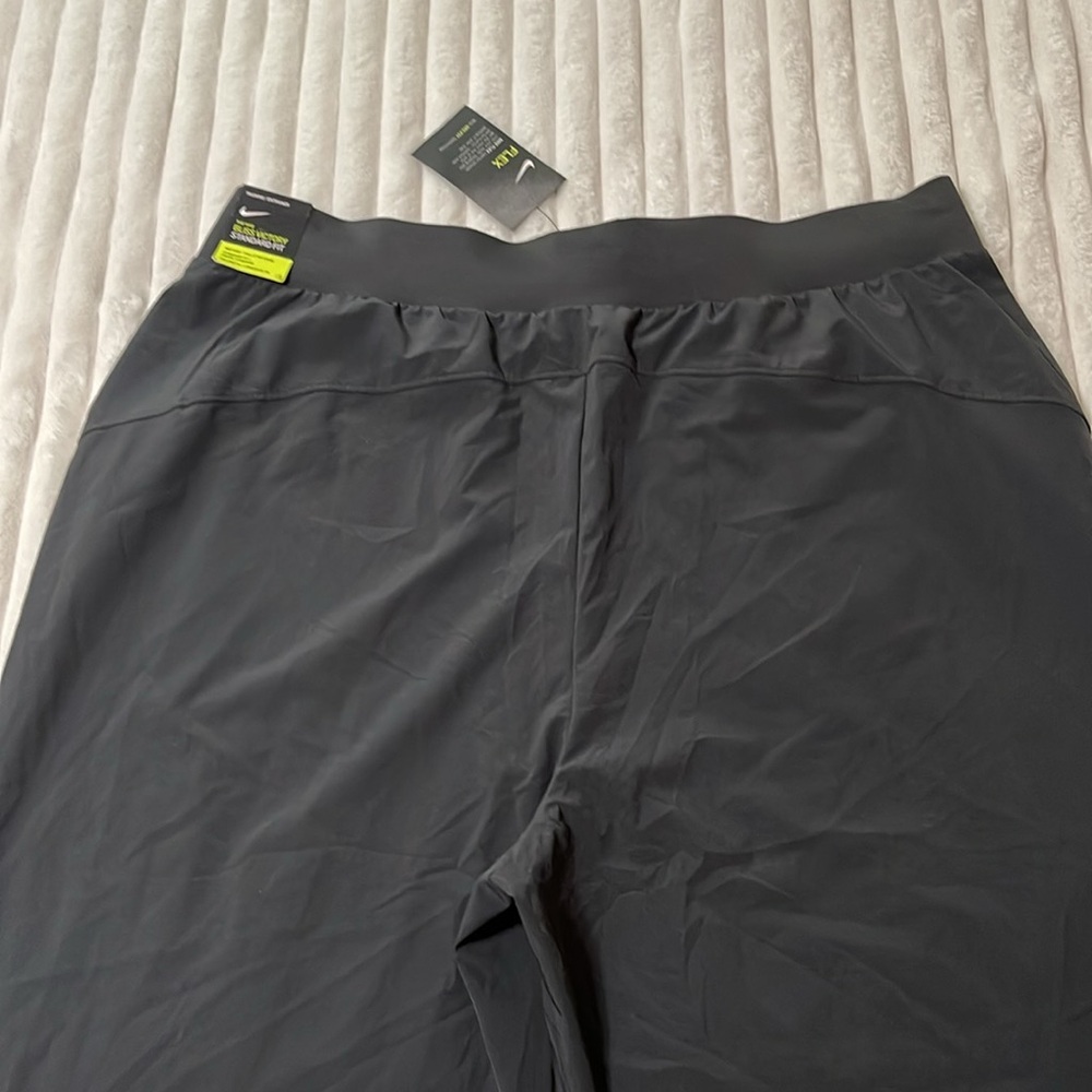 Nike Bliss Victory Standard Fit Mid Rise 7/8 Length Pant NWT | Size 1X - Picture 6 of 10